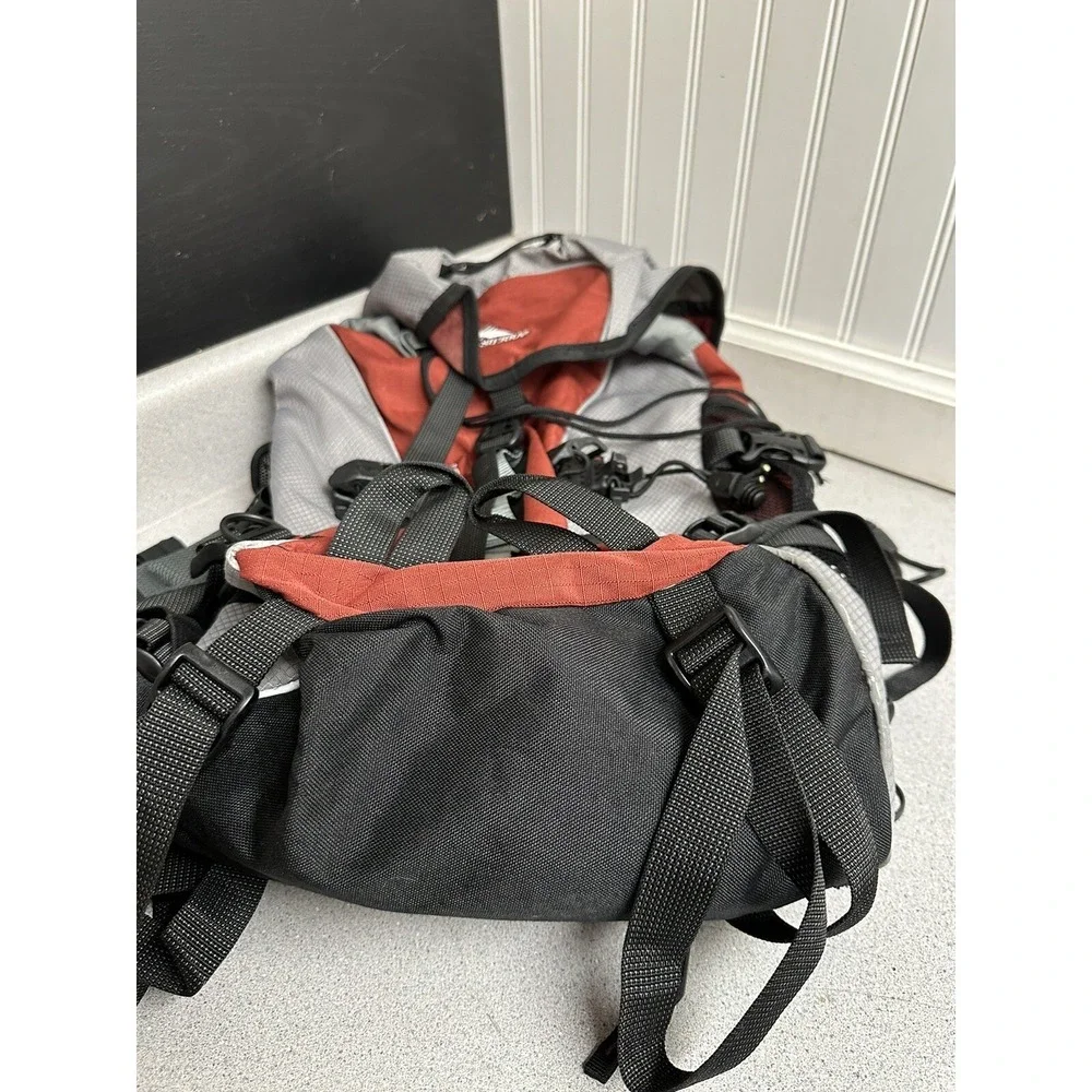 High Sierra Hiking Backpack Trek 25+ Orange Gray Outdoor Climbing Bag